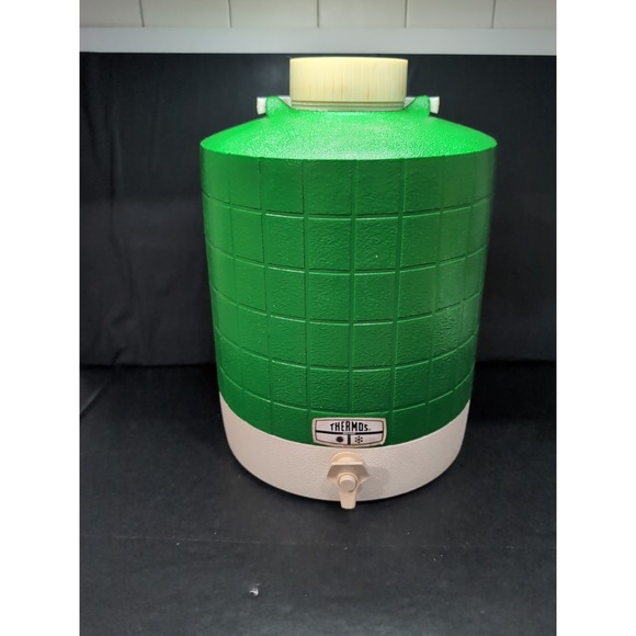 Thermos Cooler Jug, Large Green Vintage Jug, Outdoor Essentials, Drink Holder‎ - Picture 1 of 9